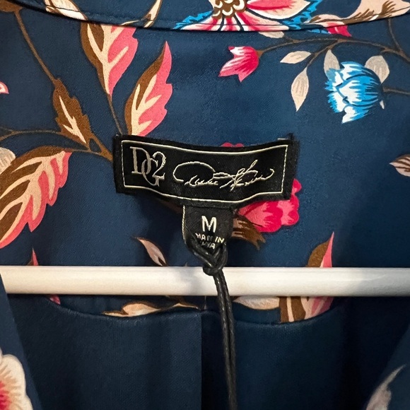 FINAL PRICE NWT DG2 Diane Gilman Women Blue w/multicolor Floral Print Full Zip - Picture 3 of 7